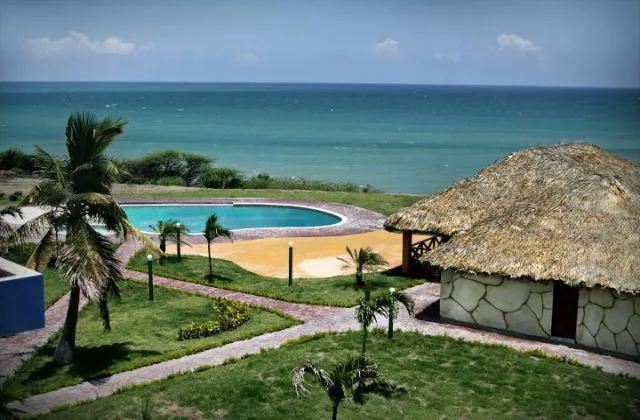Villas Campomar Bani piscina